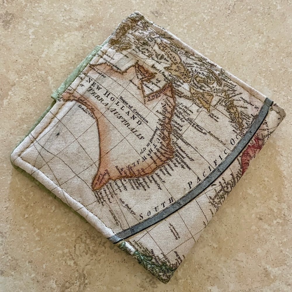 Handmade Map-Inspired Wallet – Snap Closure & Zipper Pocket - Picture 2 of 4